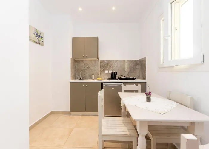 The Flower Garden מלון דירות איפסוס