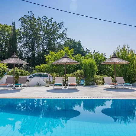 The Flower Garden 公寓式酒店 阿普索斯