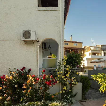 公寓式酒店 The Flower Garden 3*